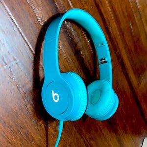 Beats solo HD wired